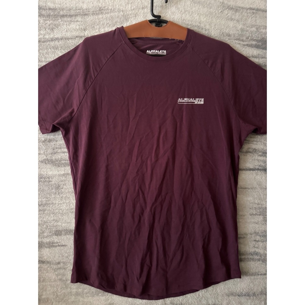 Alphalete Mens XL Performance Fit Short Sleeve Tee Burgundy Maroon Raglan Shirt